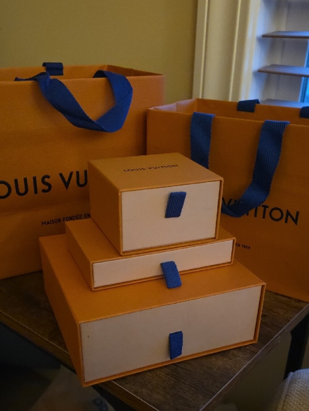 Louis Vuitton Box, Bag, Ribbon Bundle - Picture 3 of 6